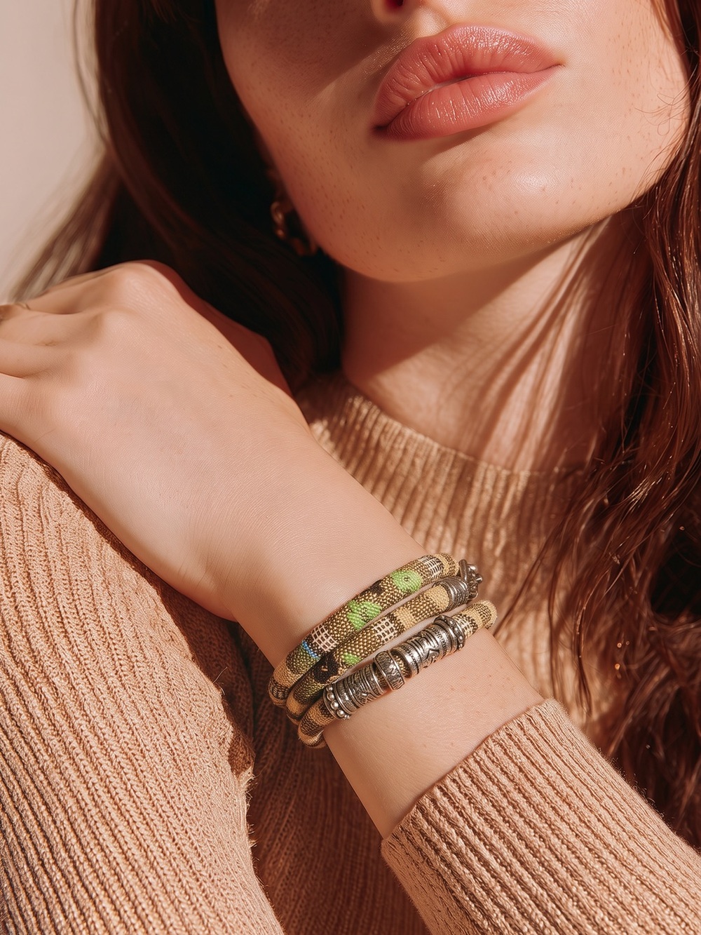 Wrap bracelet with Antique silver finding very Boho Chic☑️
